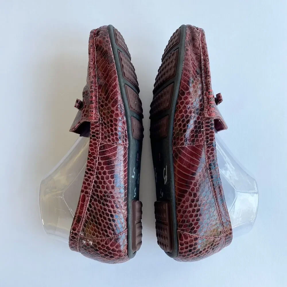 Isaac Mizrahi Women Abernathy Loafer Shoe 9.5 Purple Snake Print Leather Slip On - Picture 6 of 11